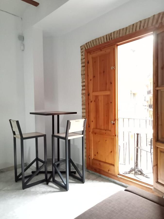Apartamentos Con Encanto En Pleno Casco Antiguo Ron Valenciayole Exterior foto